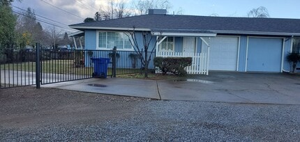 Building Photo - 3440-3442 Alta Mesa Dr