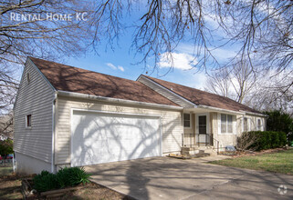 Building Photo - 9511 Grandview Dr