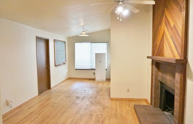 Foto del edificio - 11737 5th Ave NE