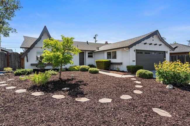 Building Photo - 5727 Waltrip Ln