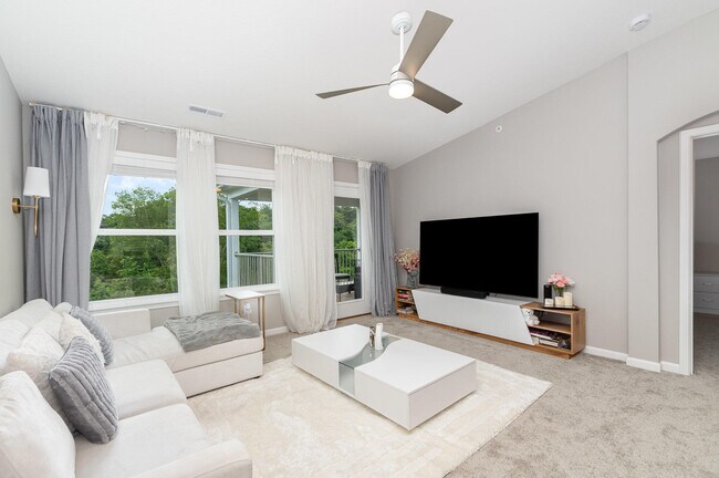 Foto del edificio - 2517 Bella Rdg