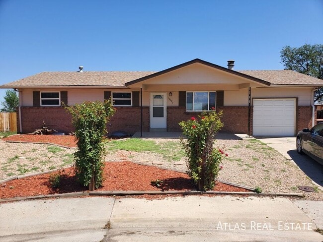 Building Photo - 10290 Benton St