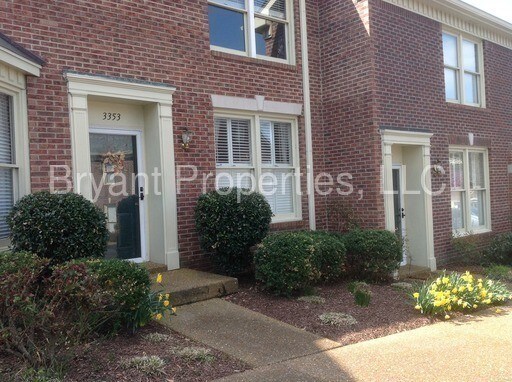 Building Photo - 3345 Golf Club Ln