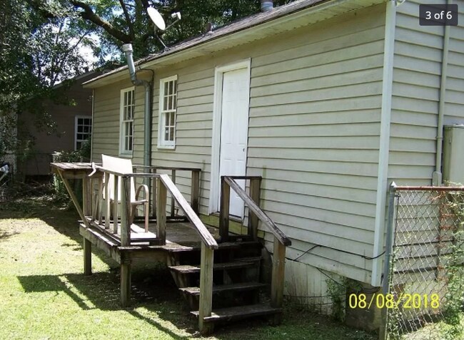 Building Photo - 2058 North Gimon Cir, Mobile, AL 36605