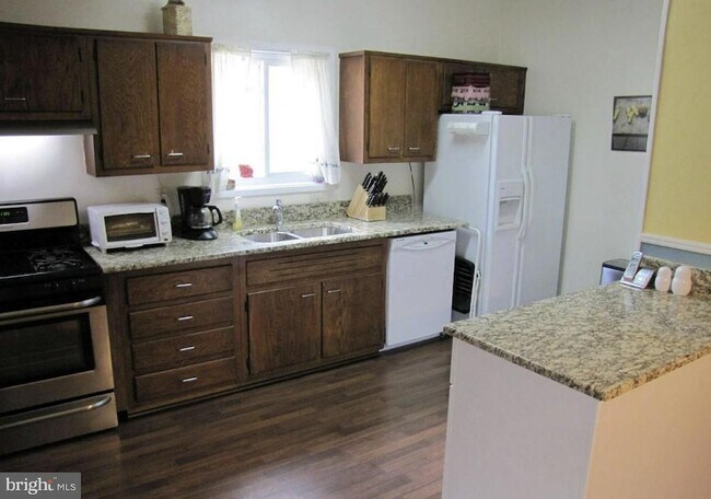 Foto del edificio - 715 Marshall Ave