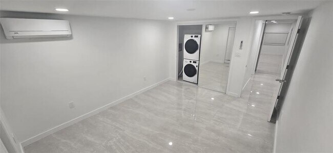 Foto del edificio - 5310 SW 23rd Terrace