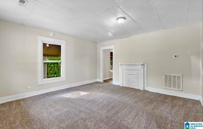 Building Photo - 2824 25th St N