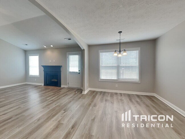 Foto del edificio - 2448 Andersonville Dr