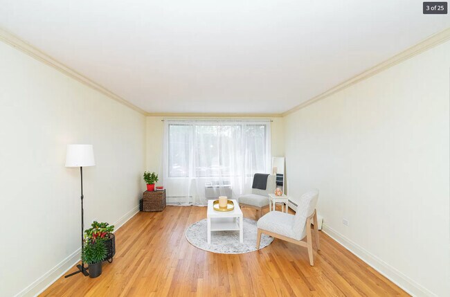 Foto del edificio - 6060 N Ridge Ave
