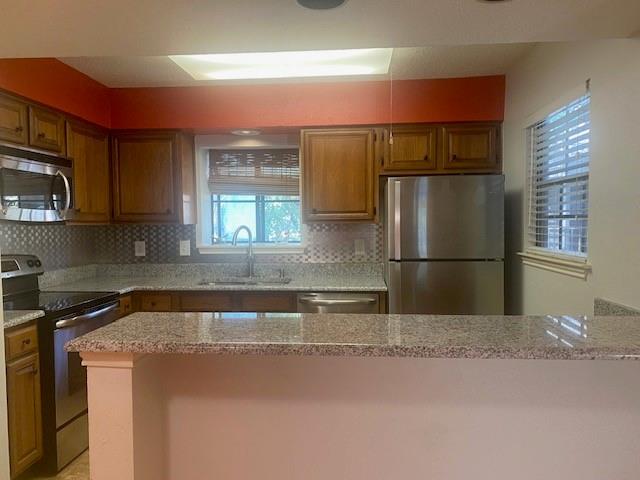 Building Photo - 15221 Berry Trail