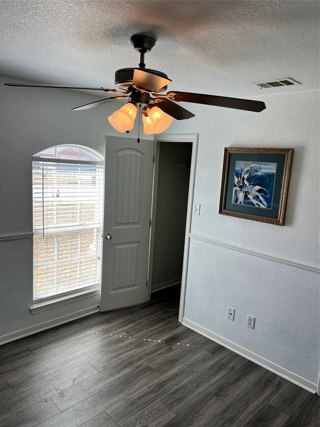 Building Photo - 1213 Trailboss Dr