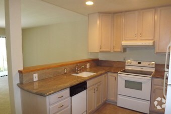 Foto principal - 6780 Friars Rd