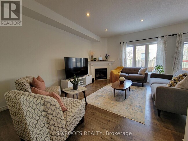 Photo du bâtiment - 2089 Beaverbrook Ave