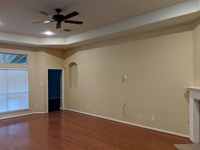 Building Photo - 27139 Pine Crossing Dr