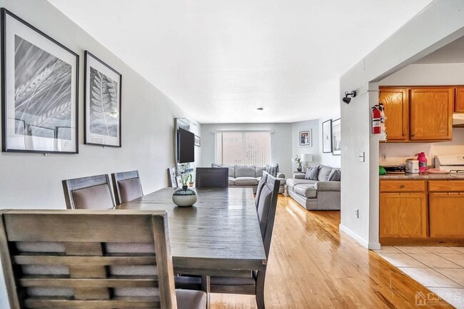 Foto del edificio - 125 Elizabeth Ave