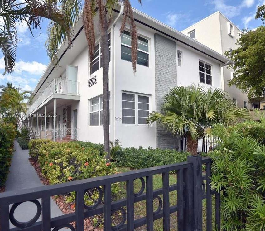 Foto principal - 1606 Jefferson Ave