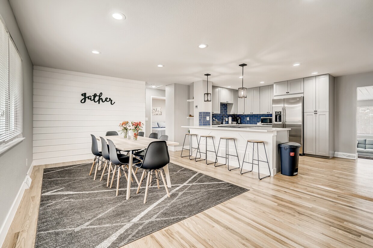 Foto principal - 3110 Mowry Pl