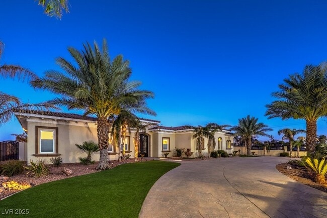 Building Photo - 2780 El Camino Rd