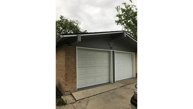 Foto del edificio - 4213 Upland Way