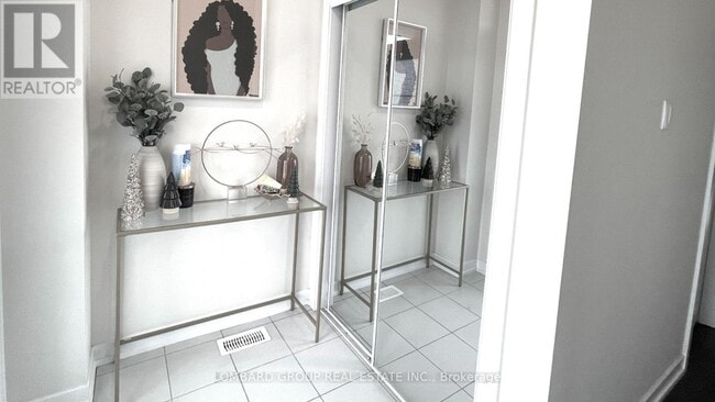 Building Photo - 142 Lilac Cir