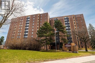 Building Photo - 1356 Meadowlands Dr E