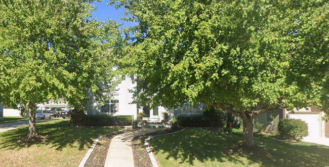 Building Photo - 2101 SW Wall St