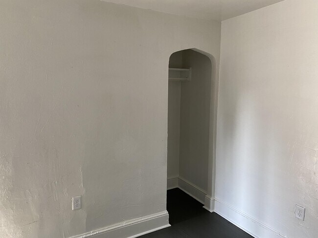 Foto del edificio - 28 E Maple St