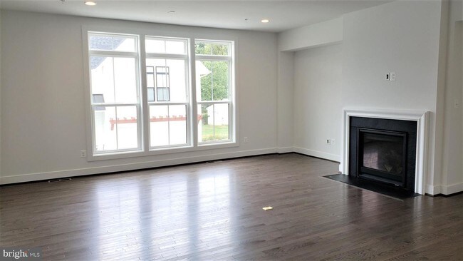 Building Photo - 2651 McComas Ave