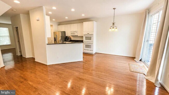Foto del edificio - 9147 Cascade Falls Dr