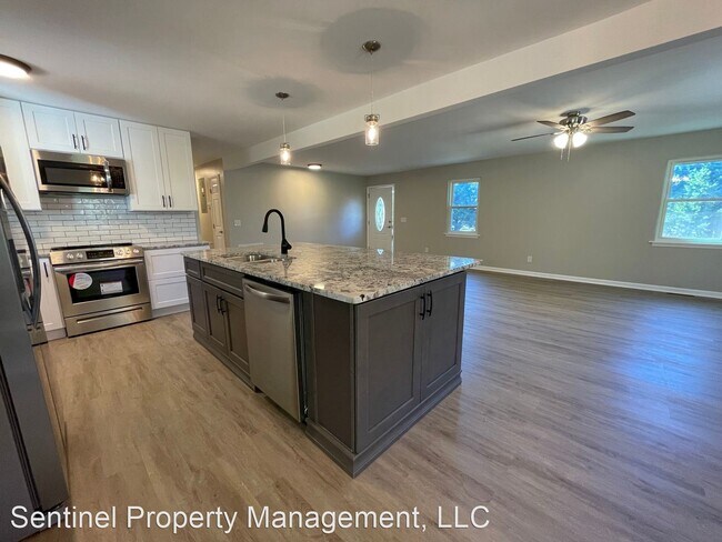 Building Photo - 3 br, 2 bath House - 204 Keith Road