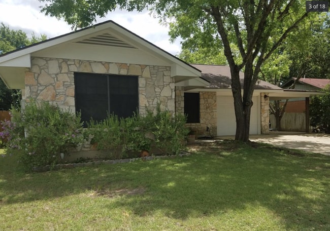 Building Photo - 135 Bluebonnet Cir