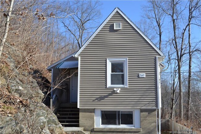 Building Photo - 265 Frost Bridge Rd