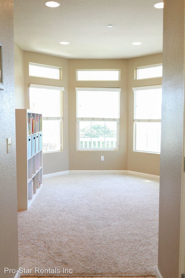 Foto del edificio - 4 br, 2 bath House - 1182 N Harold Pl