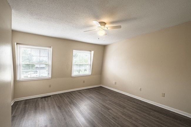 Building Photo - Park View Apartments