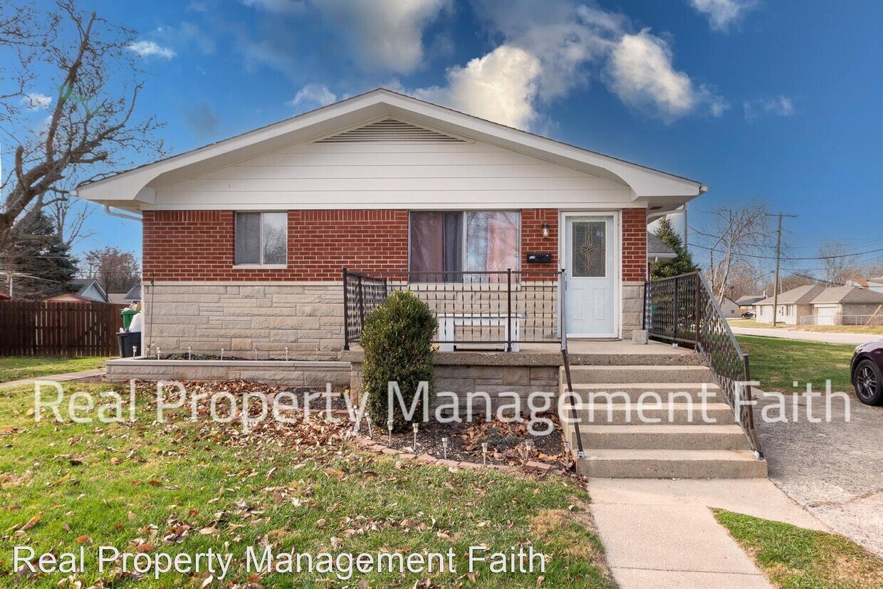 2 br, 1.5 bath House 810 Manor Ct House Rental in Plainfield, IN