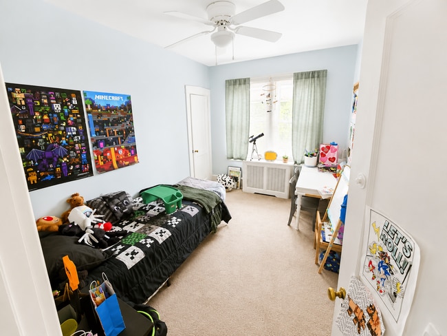 Building Photo - 252 Rhoads Ave