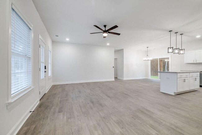 Building Photo - Comfortable 3BR/2BA Home in Effingham County – Open Floor Plan