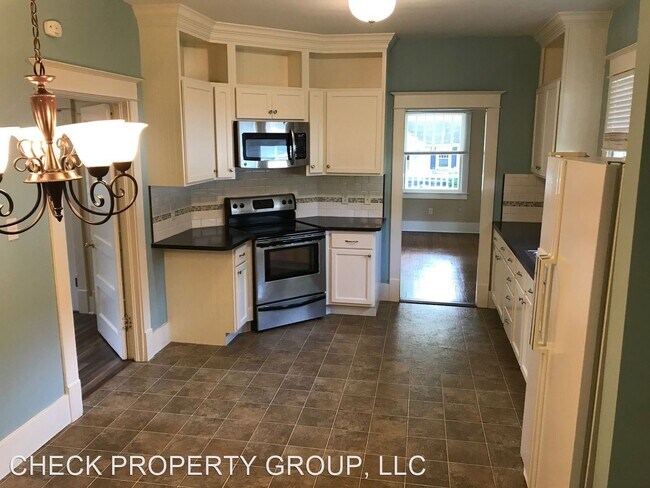 Building Photo - 2 br, 1 bath House - 1009 Brown Avenue