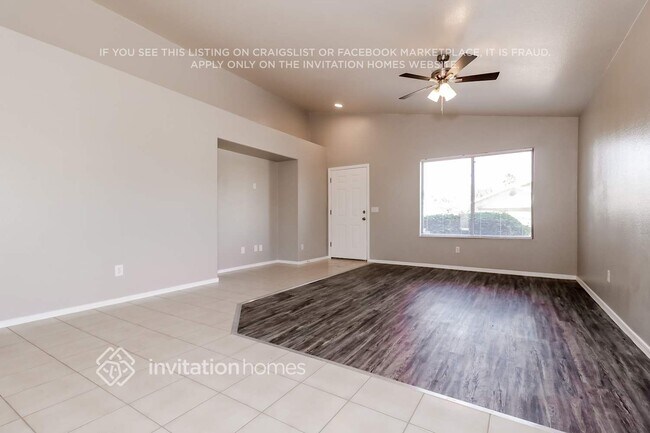 Foto del edificio - 15901 W Elm St