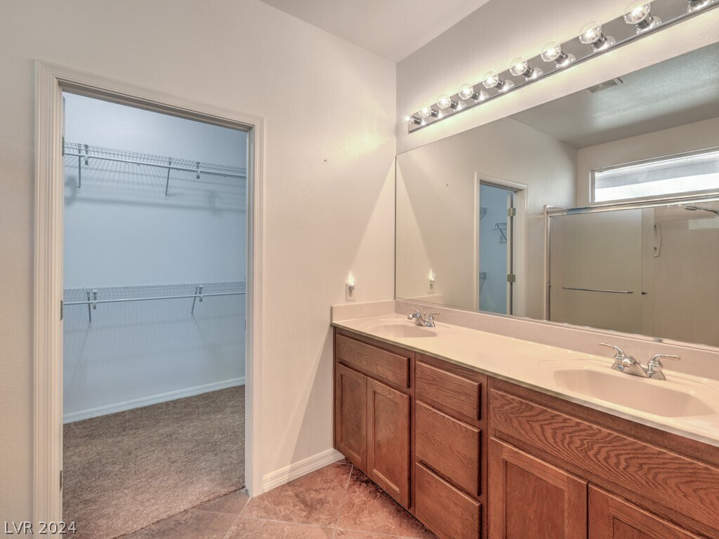 Foto principal - 2664 GRAND FORKS Rd