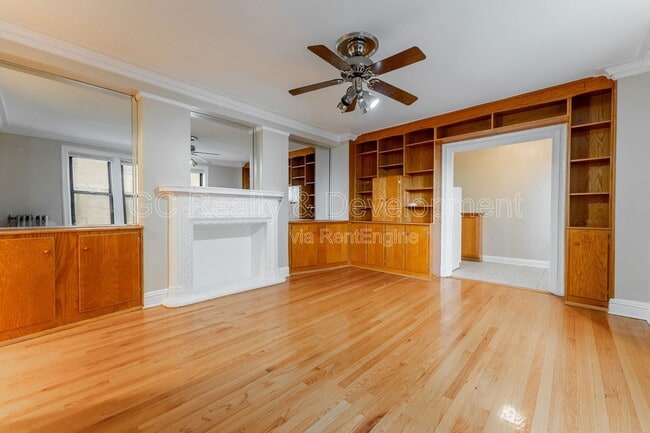 Building Photo - 1765 E 55th St