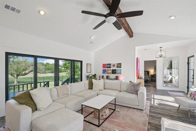 Foto del edificio - 730 Vanguard St