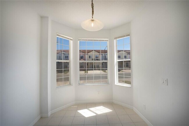Building Photo - 1241 S Beach Cir