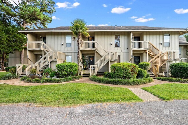 Foto del edificio - 2058 Sea Cliff Dr N