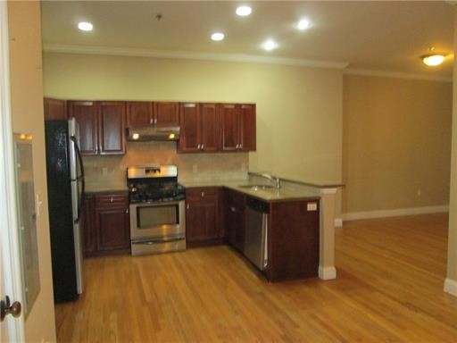 Building Photo - 547 Sayre Ave