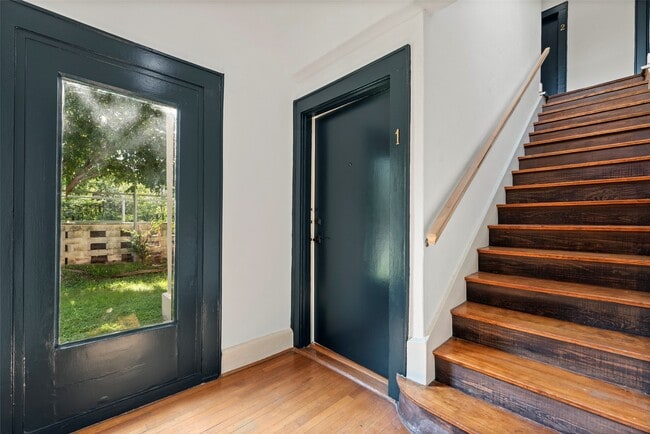 Foto del edificio - 1516 Bonnie Brae St