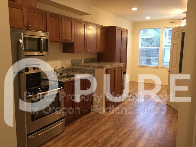 Foto del edificio - 5490 SE Milwaukie Ave