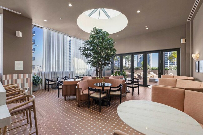 Foto del edificio - 11 NE 6th St