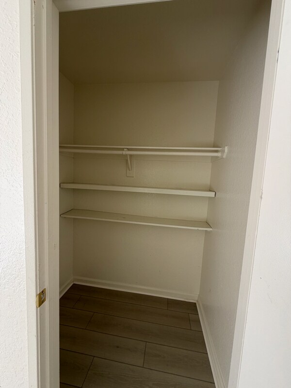 Foto del edificio - 43711 Challenger Way