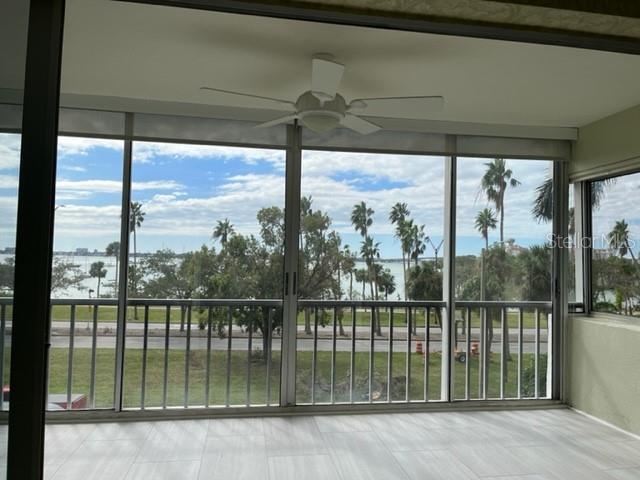 Foto del edificio - 555 S Gulfstream Ave